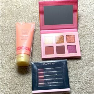 BUNDLE of 3 Mary Kay 6 color Palette, 5 Mini gloss set, 1 full size lotion! NIB